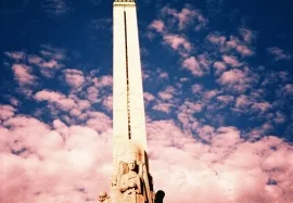 Freedom Monument, Riga
