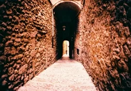 Alleyway off Carrer Claveria, Girona