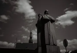Latvian Riflemen Monument, Riga